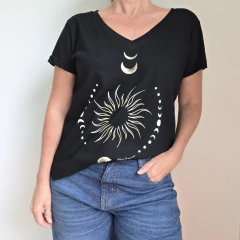 Remera AIKO Juana Rivera - comprar online