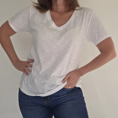 Remera BASICA Blanca - comprar online