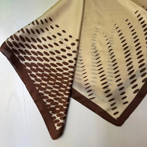 Pañuelo 70x70 ESTAMPADO - comprar online