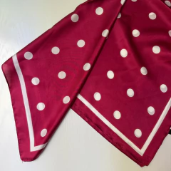 Pañuelo 70x70 ESTAMPADO en internet