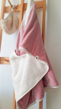 Manta Plush Rosa old wine + corderito en internet