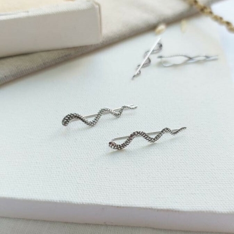 Earcuff cobra
