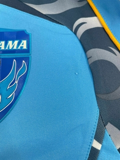 CAMISA YOKOHAMA FC 2011 DE JOGO FABINHO ORIGINAL DA ÉPOCA - loja online