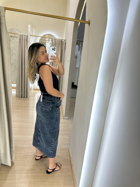 SAIA MIDI JEANS FENDA MARMORIZADA - comprar online