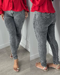 #726 CALÇA SAL E PIMENTA BÁSICA GRAFITE - comprar online