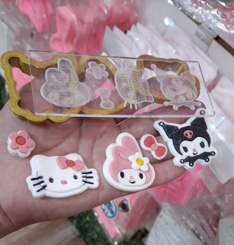 stamp acrilico mas cortantante 3,5 4 cm ideal aplique oreo dona caras my melody kitty kuromi - comprar online