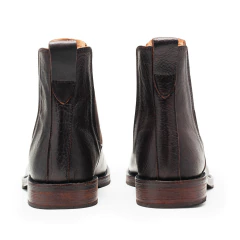 BOTA CHELSEA CUERO CHOCO en internet
