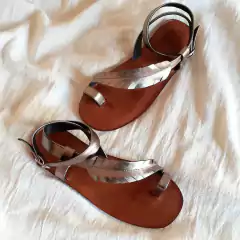SANDALIAS MAITE PELTRE - QÜERO