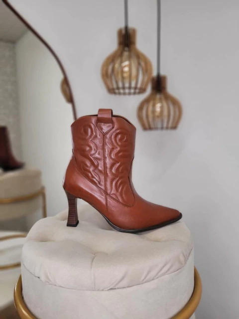 BOTA BICO FINO WESTERN