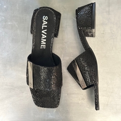 Sandalia Chiara negra. - comprar online