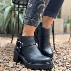BOTA NADIA en internet