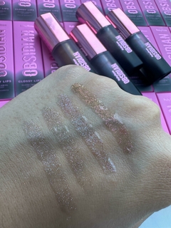 LIP GLOSS OBSIDIAN CON GLITTER - RUBY ROSE - tienda online