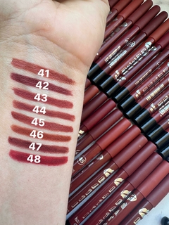DELINEADOR DE LABIOS KARITE MATTE - NUEVO - comprar online