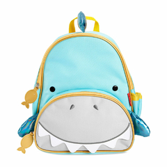 MOCHILA CLASICA TIBURON SKIP HOP