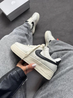 Imagem do AIR FORCE 1 OFF/PRETO LUXO