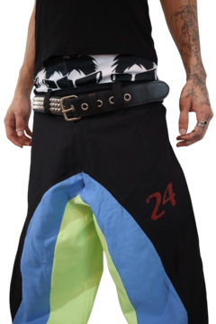 Baggy tricolor en internet