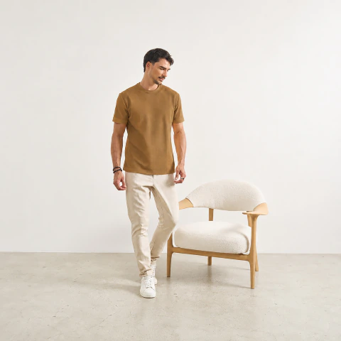 T-SHIRT REGULAR TEXTURIZADA CITY - loja online