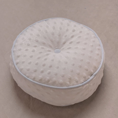Almohadon Redondo Les Petits Pompons - comprar online