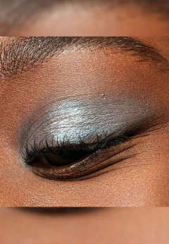 Imagen de Essence The Grey Edition Mini - Paleta de Sombras - 4 Tonos Grises y Neutros Fríos