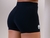 Short Intermediário preto tradicional na internet
