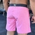Short Masc Com Cós Estreito Rosa na internet