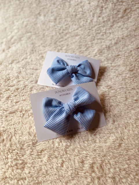 Par de Colitas chicas DORITA (raya fina)