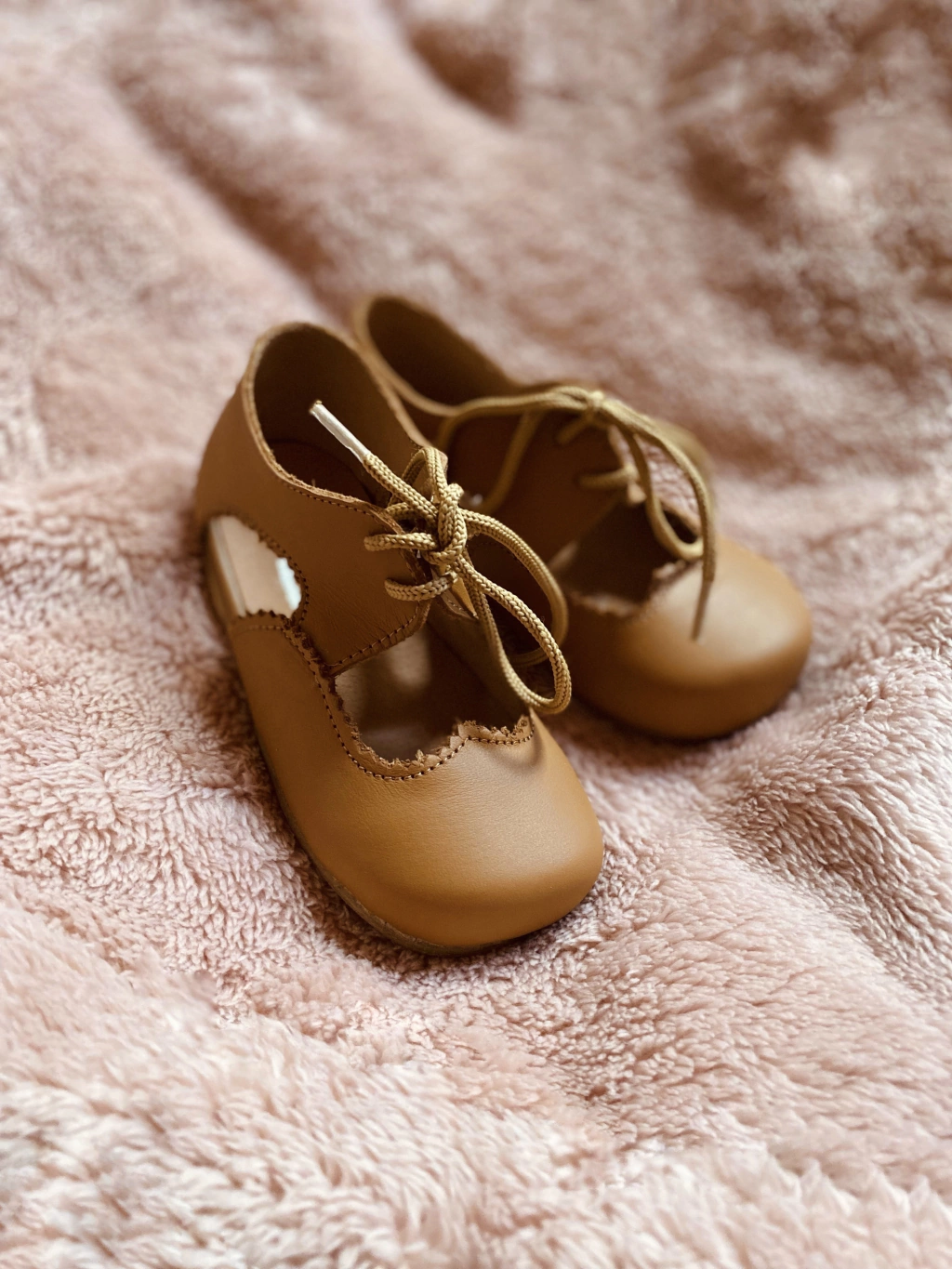 Zapato MARIA marrón almendra