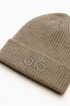 ALO Beige - comprar online