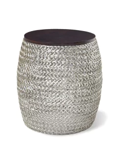 Taburete Aanand en internet