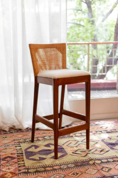 banqueta de bar nusa (5100) (copia) on internet