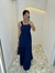 Vestido viscose forrado camadas alça larga decote quadrado longo