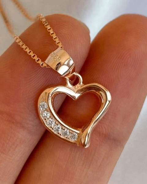 DIJE CORAZÓN CALADO 2CM