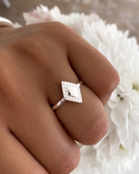 ANILLO ANGELA PAZ