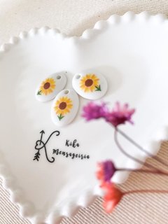 Pingente em porcelana "Girassol" 1,8cm - comprar online