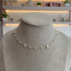 Cl 0303-1: Choker perolinhas e coracoes. Folheado.