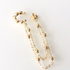 Piercing bolas lisas com corrente e tarracha. Coleção Semijóia.
