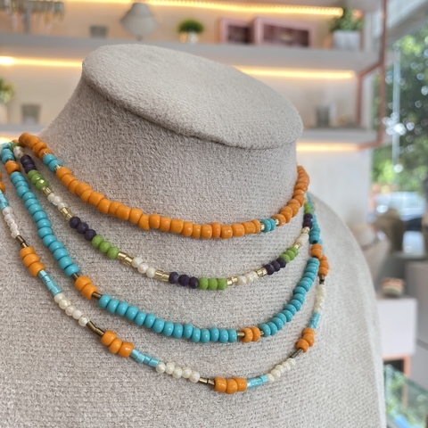Cl 0302-1: Choker pedrinhas coloridas. Vendidos separadamente.