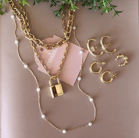 Cl 0235-1: Colares diversos. Vendidos separadamente.