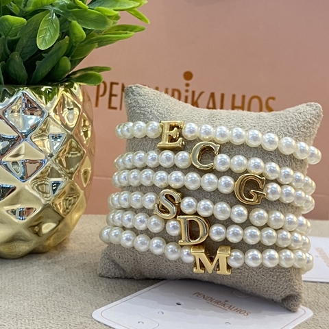 Pl 0059-1: Pulseira pérola com letra.