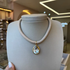 Cl 0353-1: Colar cordão com pingente máxi gota. na internet