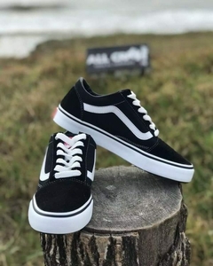 Zapas Lake Negras sin Plataforma - comprar online