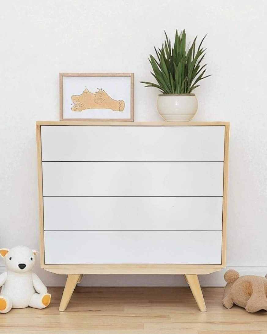 CÓMODA OLAF GUATAMBÚ 4 CAJONES