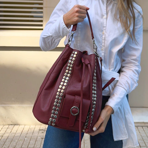 Cartera Tachas Malbec