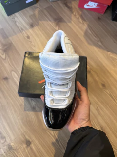 Jordan 11 Retro Concord en internet