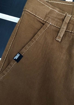 Pantalon Cuerdos Chino Marron - tienda online