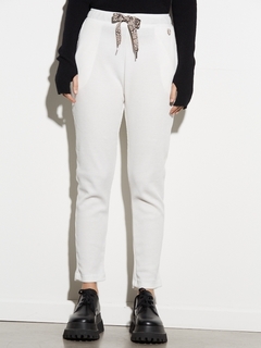 BABUCHA COMFY WAFFLE BLANCA ST MARIE Promo sin cambio