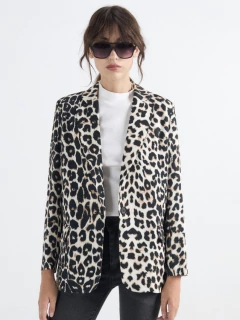 BLAZER RECTO LEO en internet