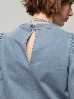 BLUSA DENIM BLOOM en internet