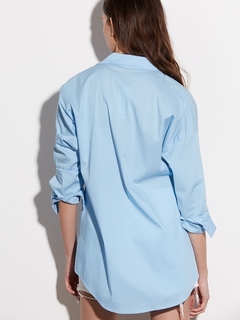CAMISA OVER LIGTH BLUE en internet