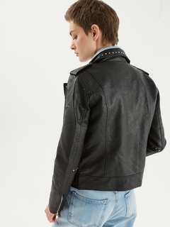 CAMPERA BEKA Talle M ST MARIE Promo sin cambio en internet